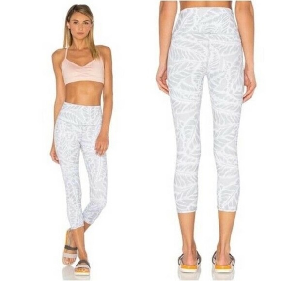 ALO Yoga Pants - Alo Yoga Palm Springs airbrushed white leggings leaves stripes women's medium